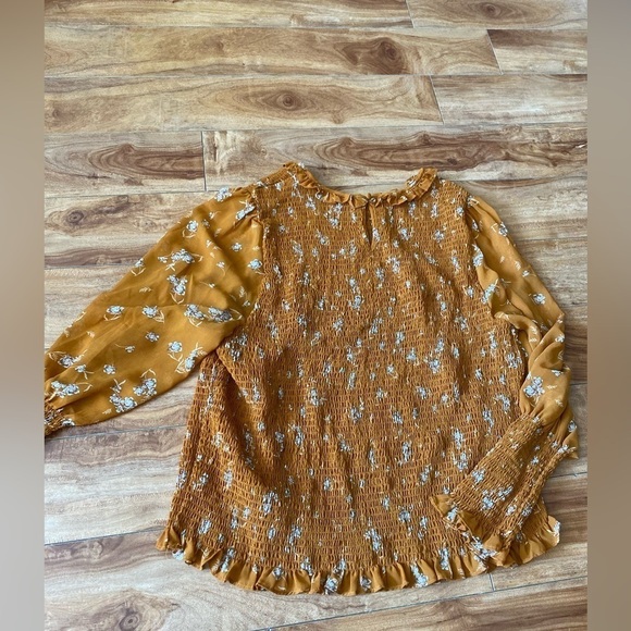 Terra and Sky Mustard Ruffled Scoop Neck Ruched Long Sleeve Blouse (size 2x) - Picture 2 of 10